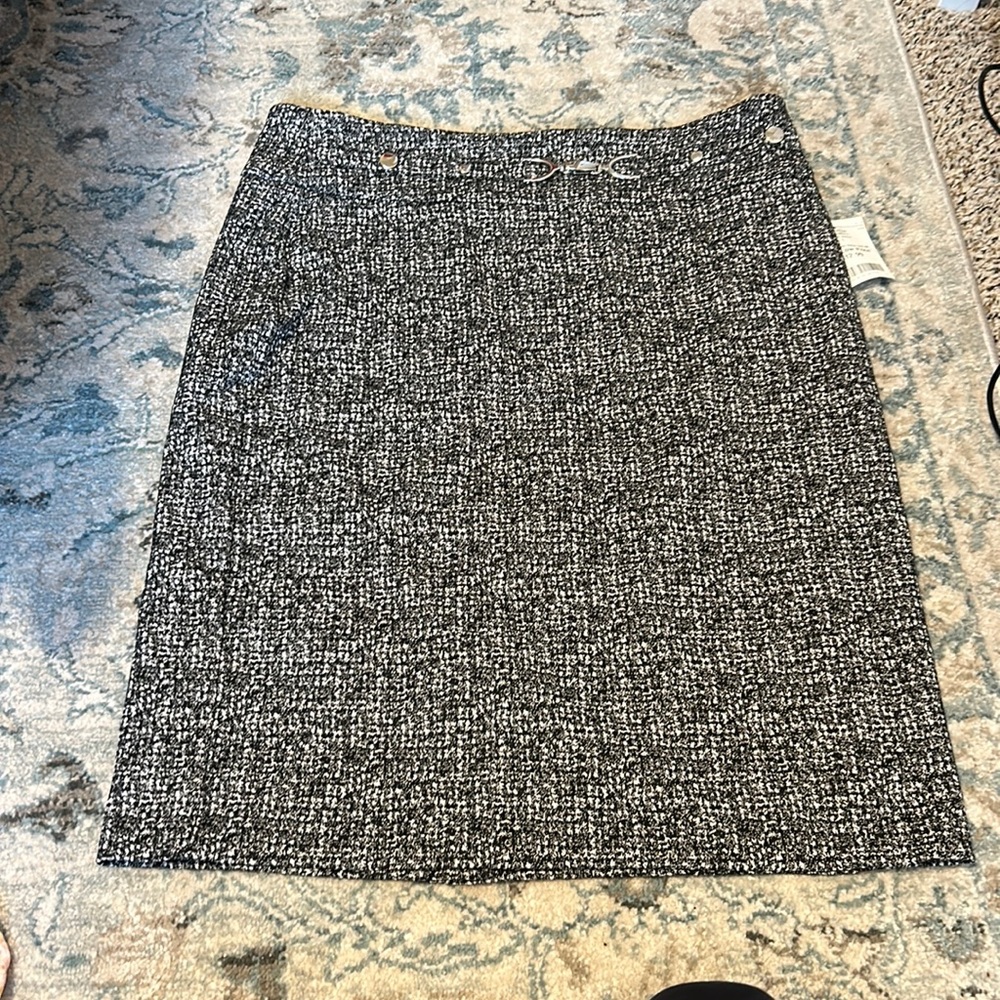 Black & White Skirt with silver details